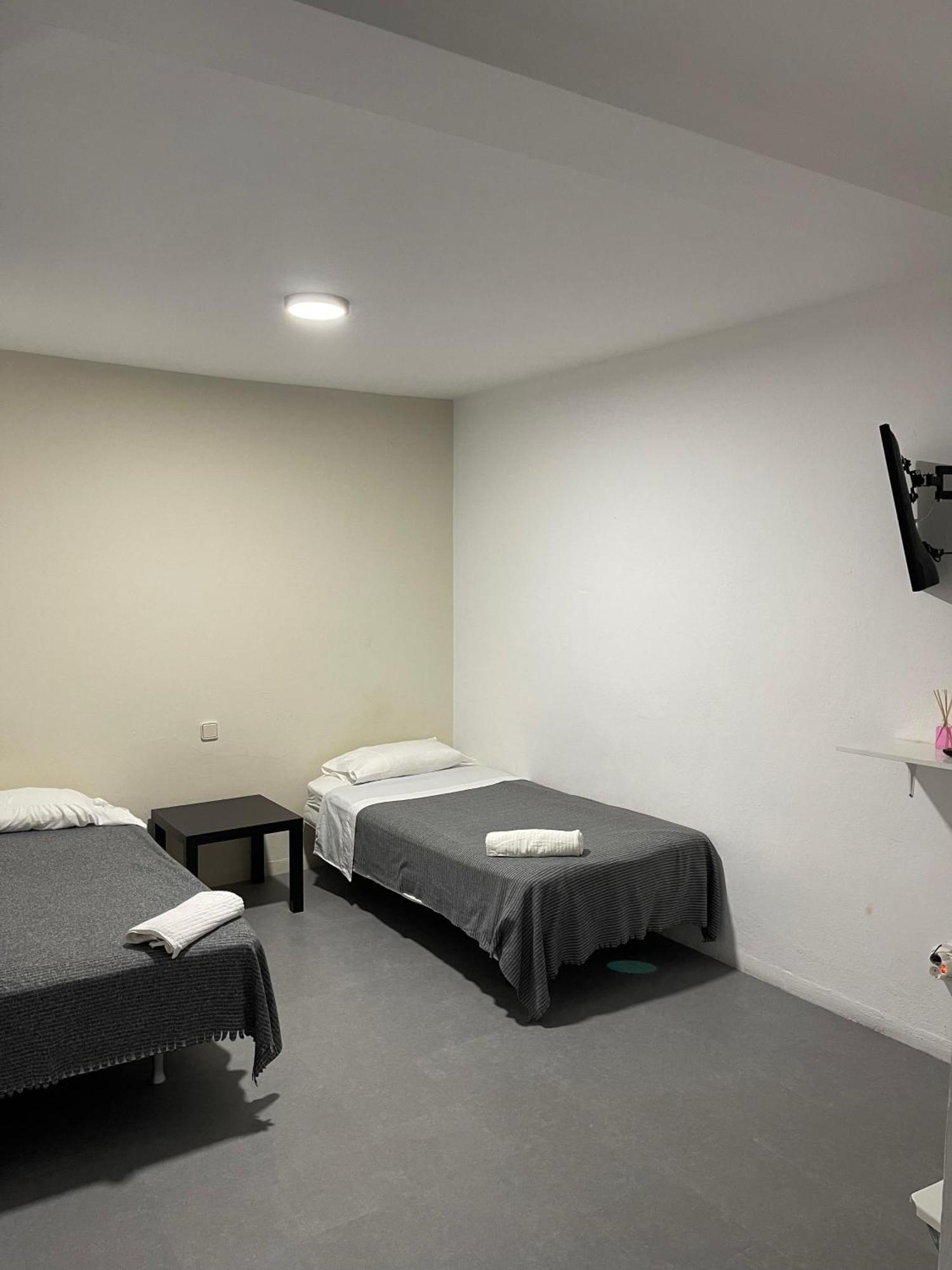 Hostal Santa Calma Марбелья Экстерьер фото