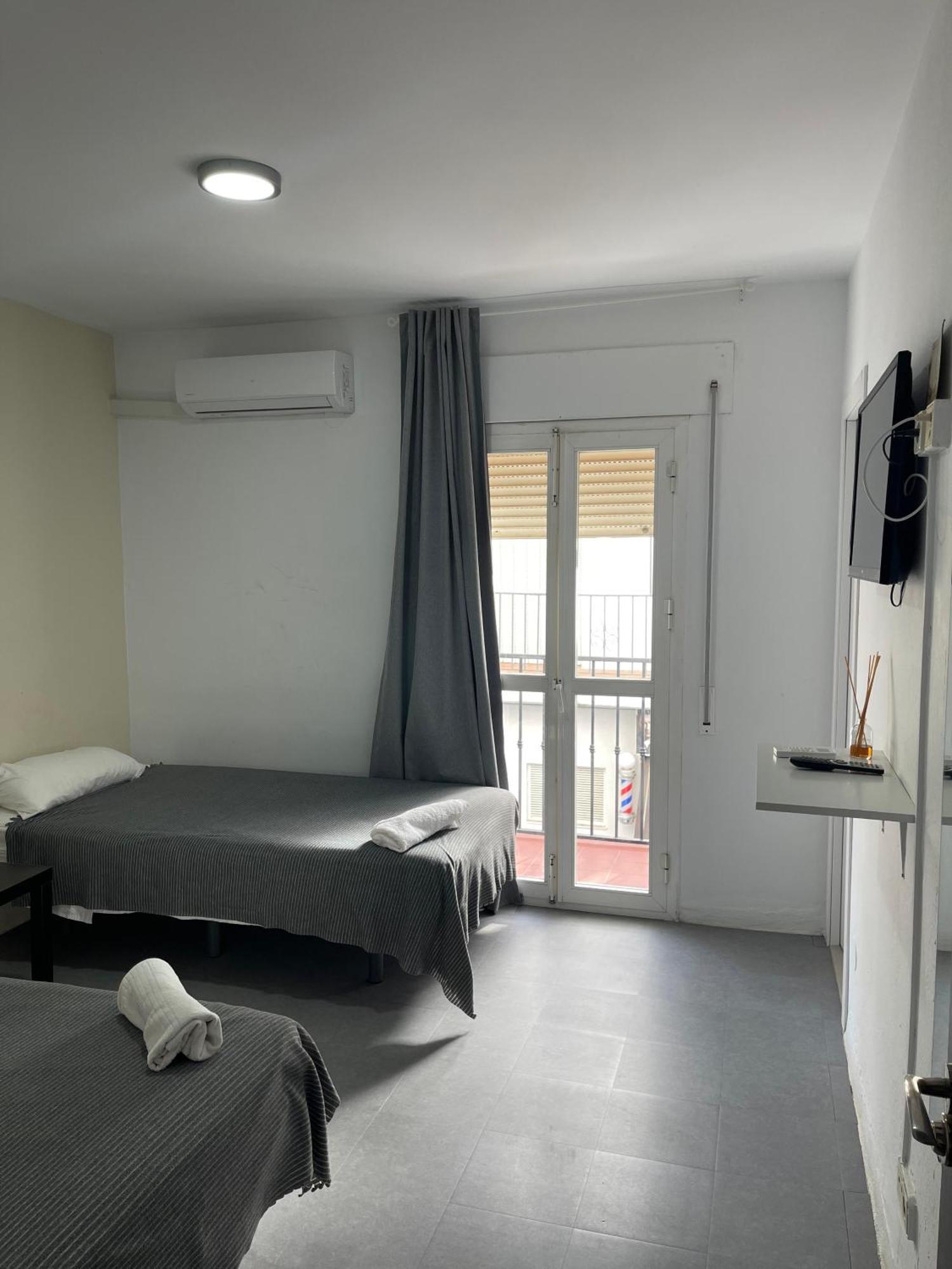 Hostal Santa Calma Марбелья Экстерьер фото